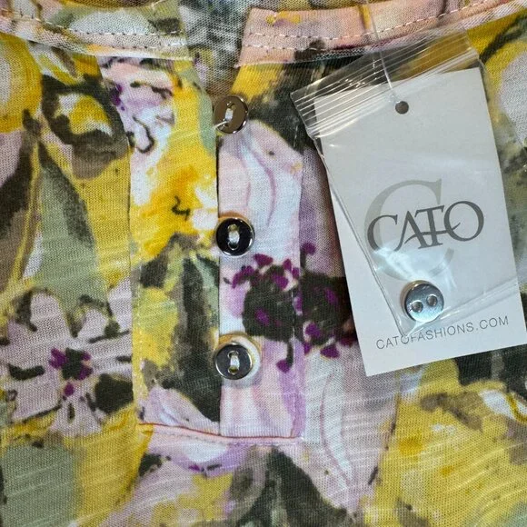 NWT CATO 26/28W Boho Floral Patchwork Eyelet Sleeve Mixed Media Raw Hem Top - Picture 8 of 12